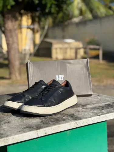Tenis JEF Essence (Black)