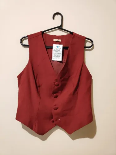 Colete vermelho ameré Tam. P/M