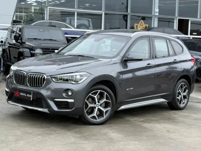 BMW X1 Sdrive 20I X-line 2.0 TB Active Flex 2017