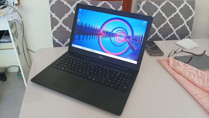 Notebook Dell i5 8a.th 8gb 256SSD Nvme tela 15 Novíssimo 