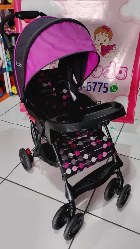 Carrinho de passeio Roxo/preto, reclinavel ate 25kg, dobravel