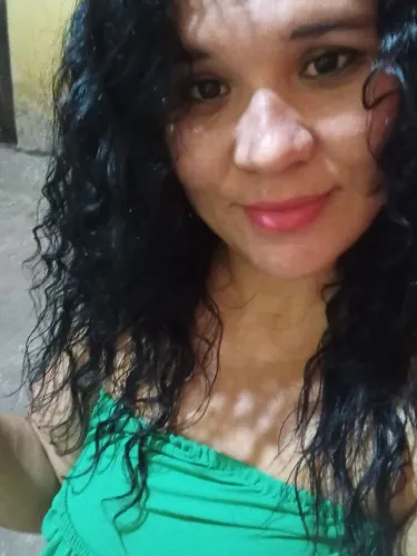 Faço faxina diaria folguista.  Serviços gerais. Mas so pela tarde.  