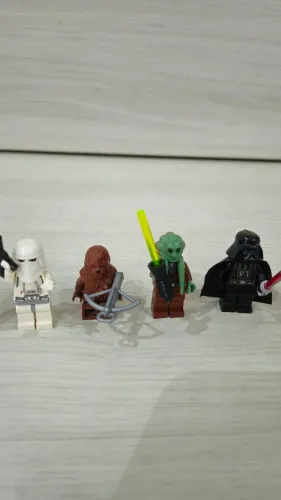 Coleção original LEGO Star Wars com 11 miniaturas e acessórios