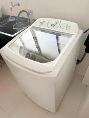 Lava roupa Electrolux 17kg