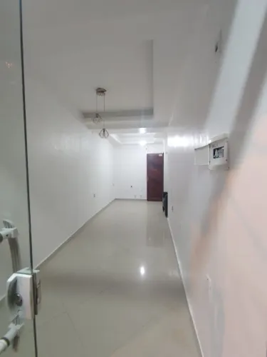 Aluga se loja na aroeira