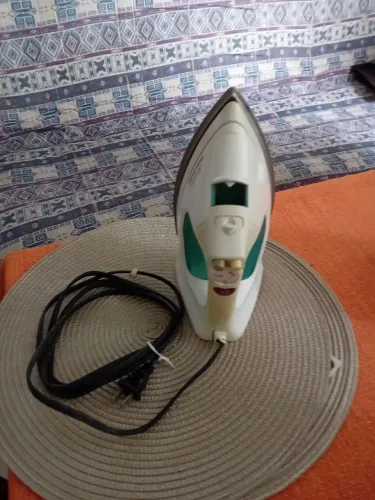 Ferro a vapor 110 voltz