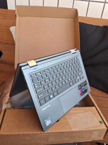 Notebook 2 em 1 Positivo Duo C4128B-3