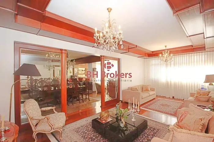 APARTAMENTO 4 QUARTOS SENDO 2 SUÍTES NO MELHOR PONTO DO LOURDES!