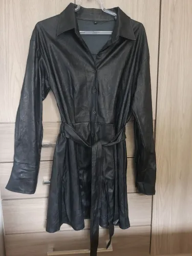 Vestido em courino