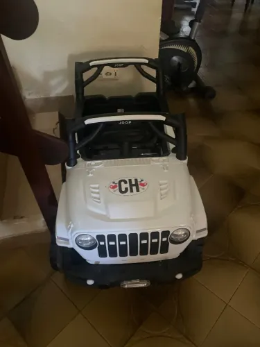 Bang toys Jeep eletrico