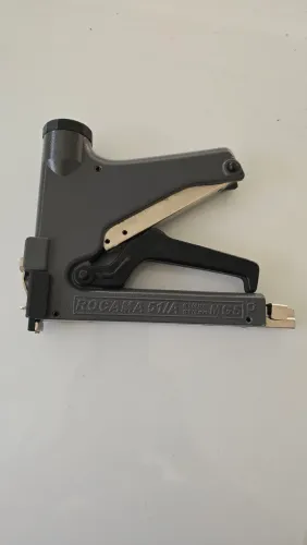 Grampeador Rocama