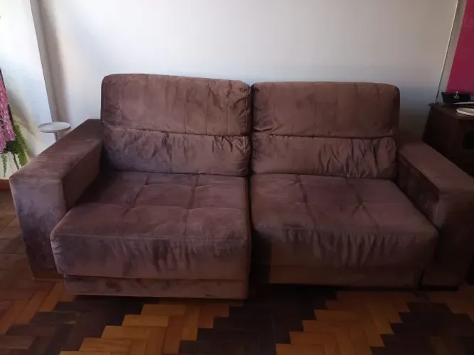 Sofá retrátil 230 x 116 x 90 Excelente estado, semi-novo