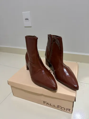 Bota cano curto