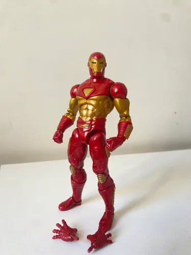 Marvel Legends Iron Man modular