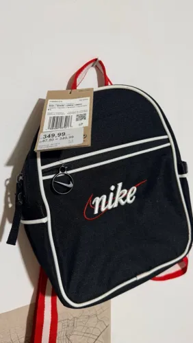 MOCHILA NIKE 6L