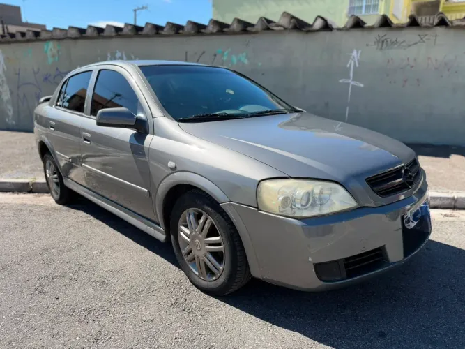 Chevrolet Astra Sedan/ GL Sedan 1.8 MPFI 4P (álcool) 2004