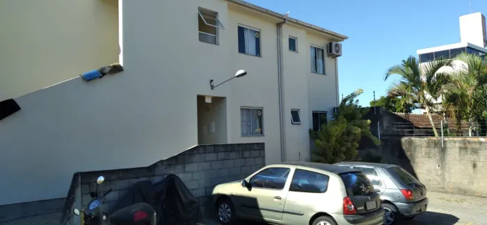 Alugo apto 1 quarto (ler discrição)