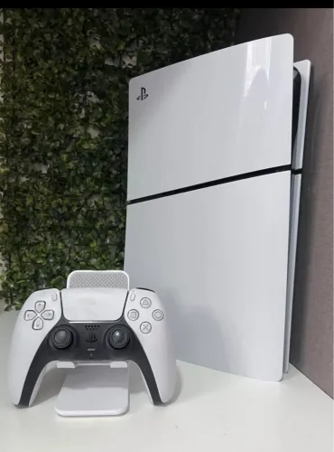 PS5 SLIM MÍDIA DIGITAL 1TB (possui caixa+cabos e controle original) 