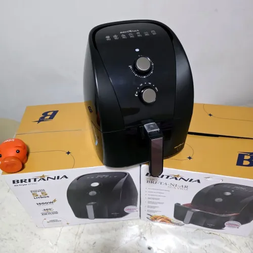 Fritadeira Airfryer Britânia BFR50 5,5L 1500W Nova Lacrada c/ Nota Fiscal ? Preta
