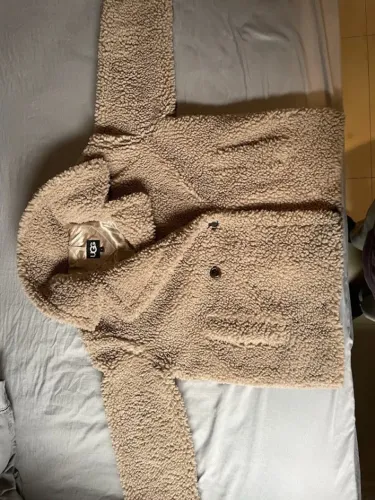 Casaco UGG gertrude teddy feminino