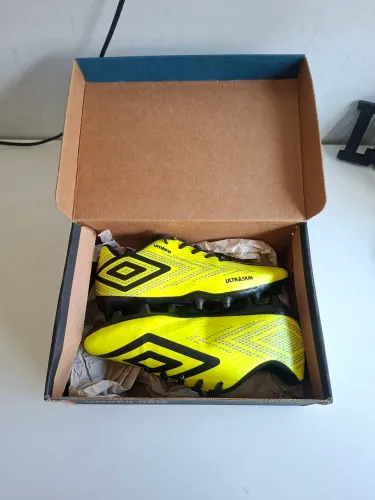 CHUTEIRA UMBRO ULTRASKIN JR - ORIGINAL NA CAIXA