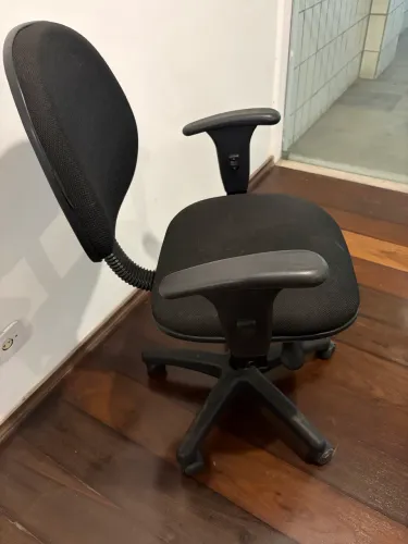 Cadeira escritório/ estudo