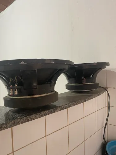 Subwoofer 1300rms tomahakw 15 pop
