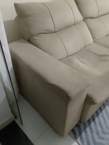 Sofá retrátil e reclinável