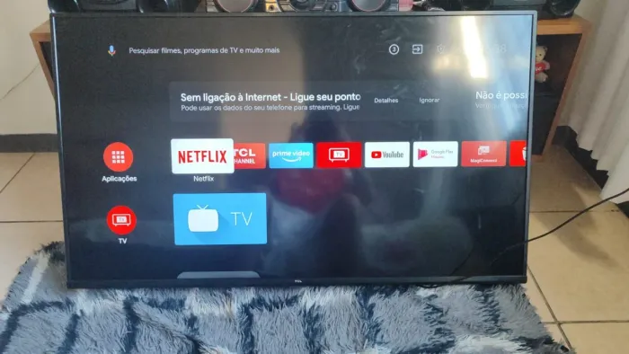 Vendo tv 50 polegada da. Marca TCL televisão Top mais informações *
