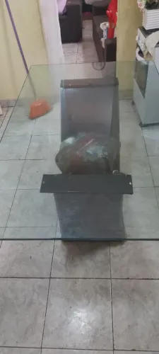 Vendo vidro de mesa americana medindo 1.64 por 1 metro 