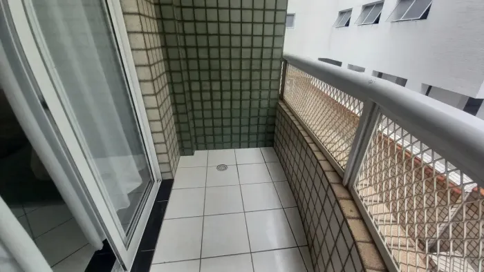 Apartamento a Venda, com 1 dormitório, piscina, na Guilhermina - Praia Grande - SP