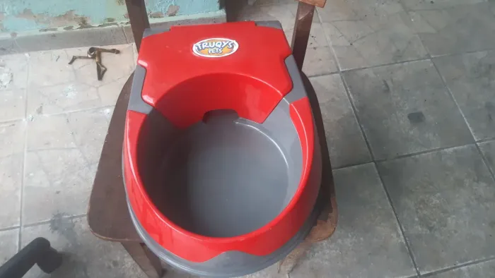 Vende-se bebedouro automático pars cães 