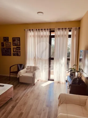 Apartamento com 3 Dormitórios, Varanda, 4 Banheiros, 2 Vagas no Cambuí, Campinas/SP