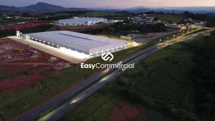 Galpão de 5.067 m² em condomínio logístico em Pouso Alegre