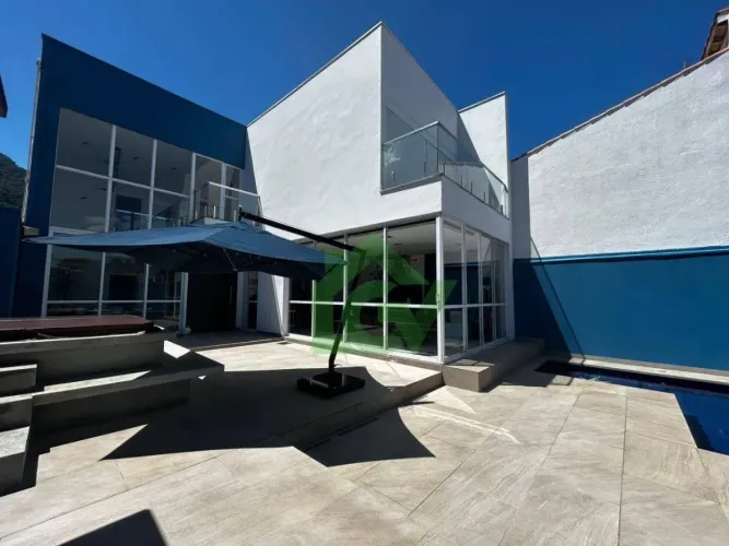 Sobrado com 3 dormitórios à venda, 300 m² por R$ 2.500.000,00 - São Francisco - São Sebast