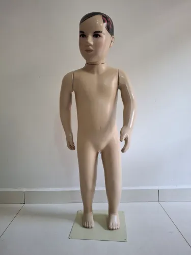 Casal de manequins infantil