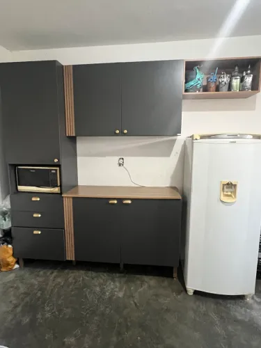 Armário de Cozinha Bartira Preto - 6 Meses de Uso