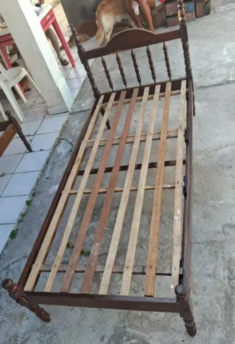 Imperdível ,  ofertissima CAMA solteiro madeira pura. OFERTA RELAMPAGO VIAGEM