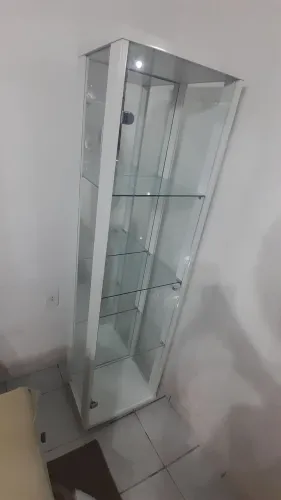 Cristaleira de Vidro com prateleiras