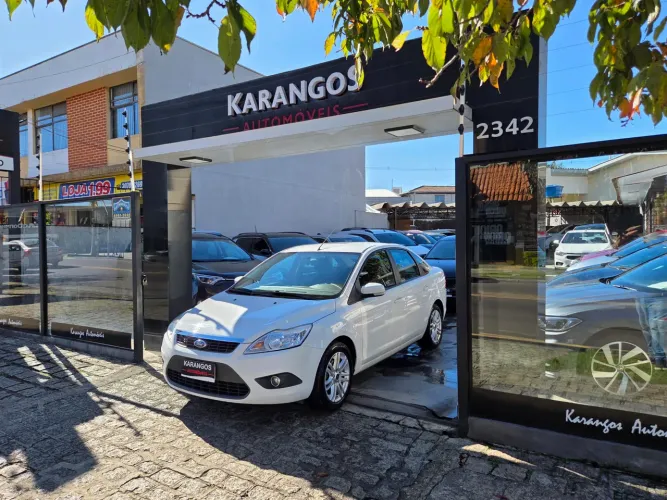 Ford Focus Sedan 1.6/1.6 Flex 8v/16v 4P Mec. 2013