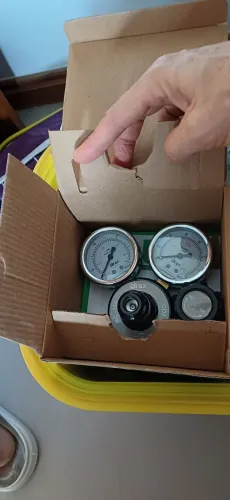 Vendo Regulador de pressão novo. Na caixa.