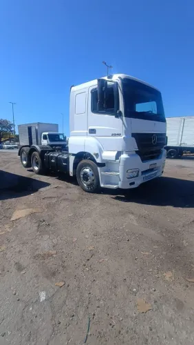 Mercedes Axor 2540 ano 2009