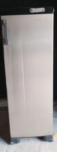 Vendo uma geladeira 