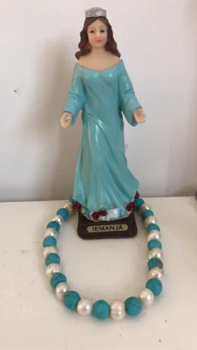 Linda estátua Iemanjá em resina.