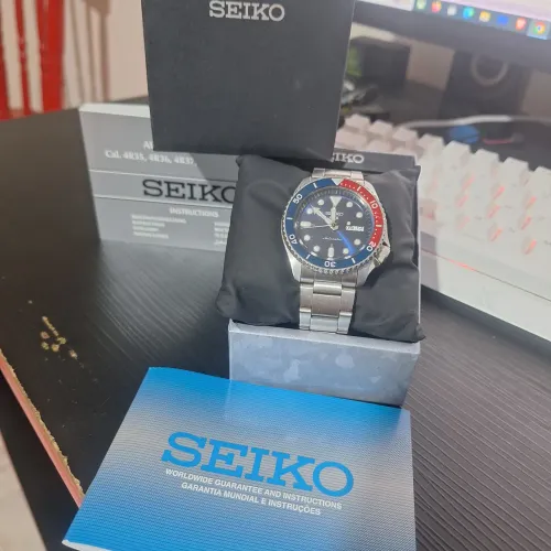 Seiko 5 pepsi