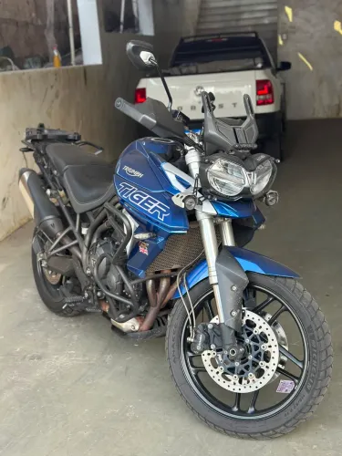 TRIUMPH TIGER 800 XRT