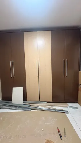 Guarda Roupa grande 6 portas