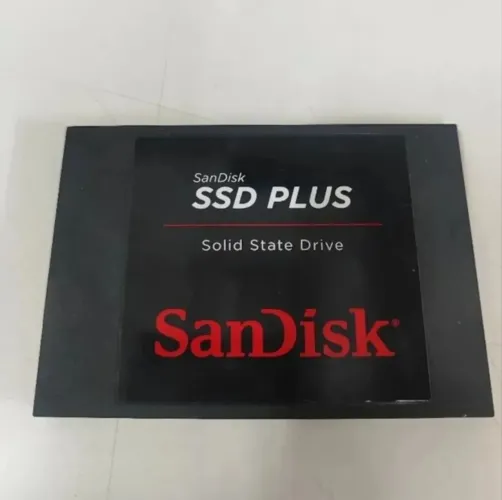 SSD 240GB SanDisk Semi novo