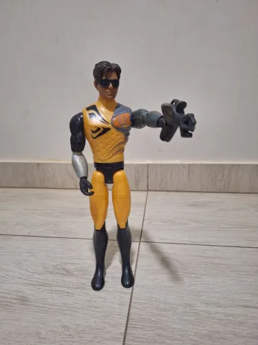 Figura de Ação Max Steel Clássico Mattel Fato Amarelo C/ Acessório