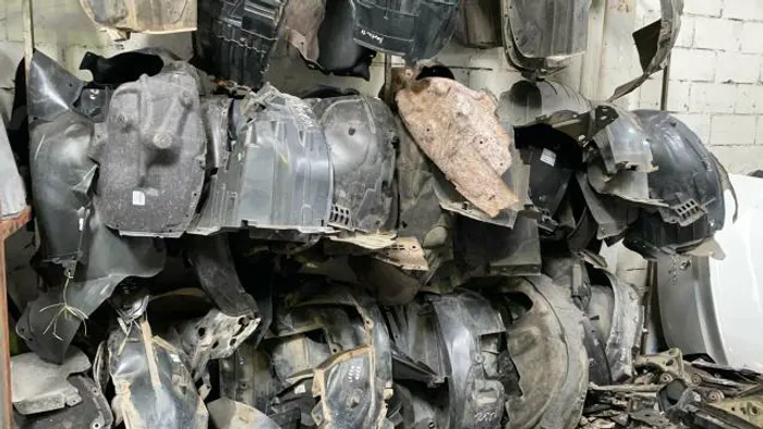 Para barro de Renault e Nissan